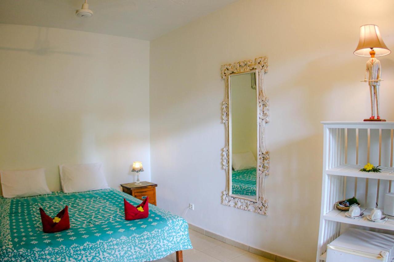 Rumah Semanggi Couette-café
