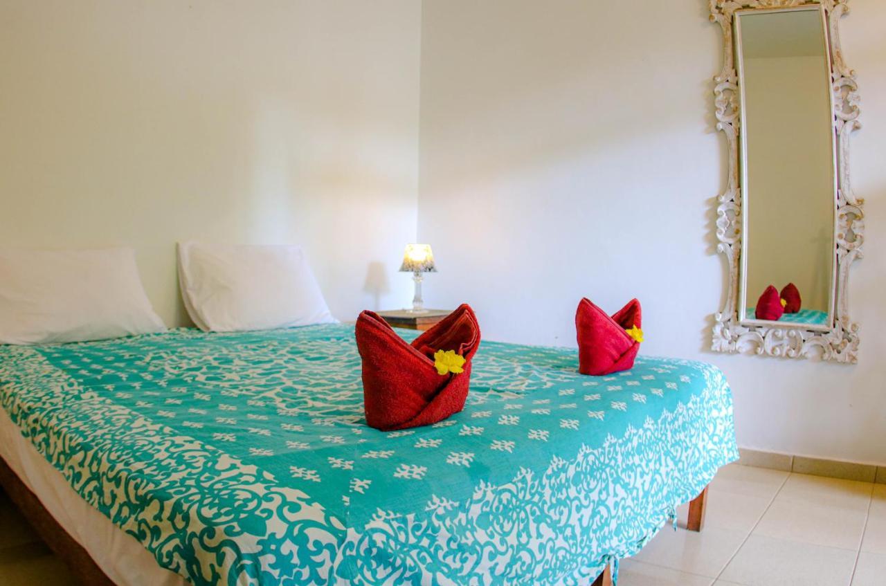 Rumah Semanggi Couette-café *